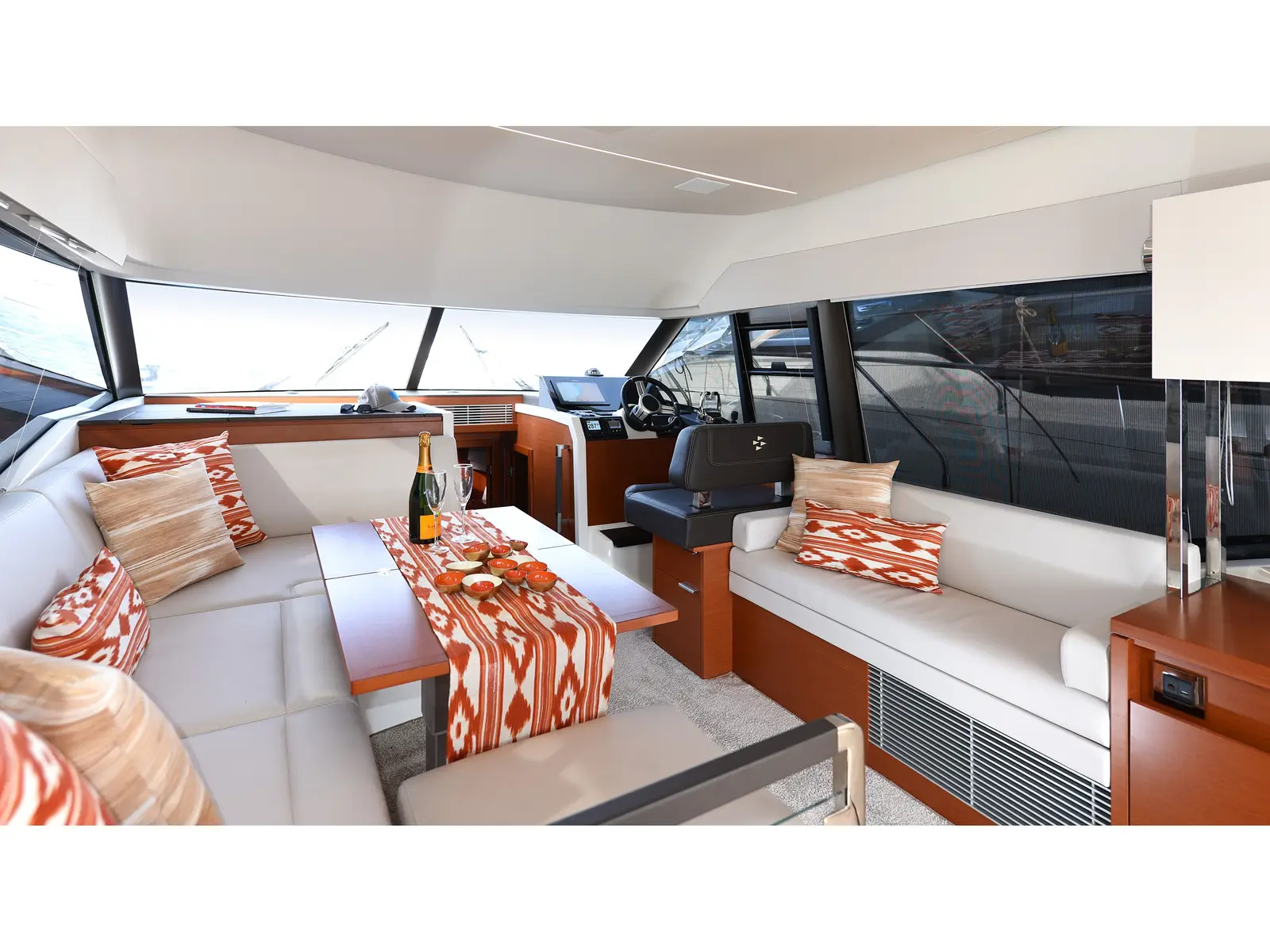 My Love II, Interior image