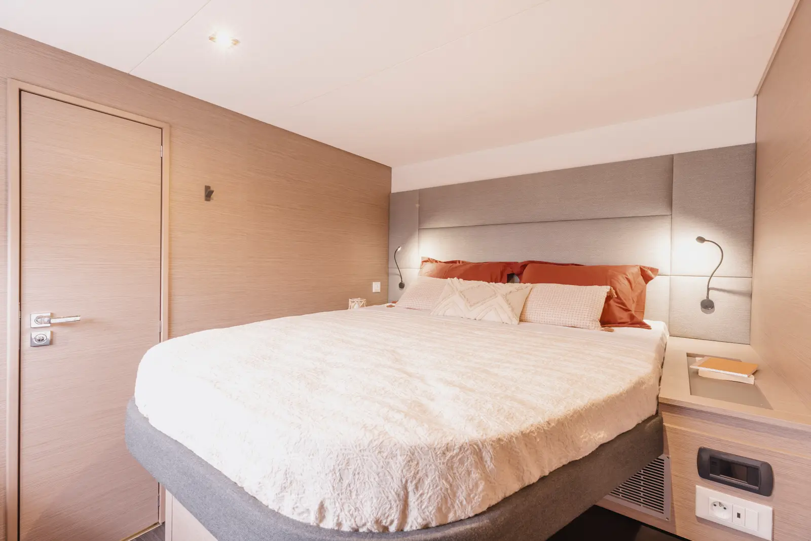 Kali II - Luxury Aeolian Experience , photograph 2