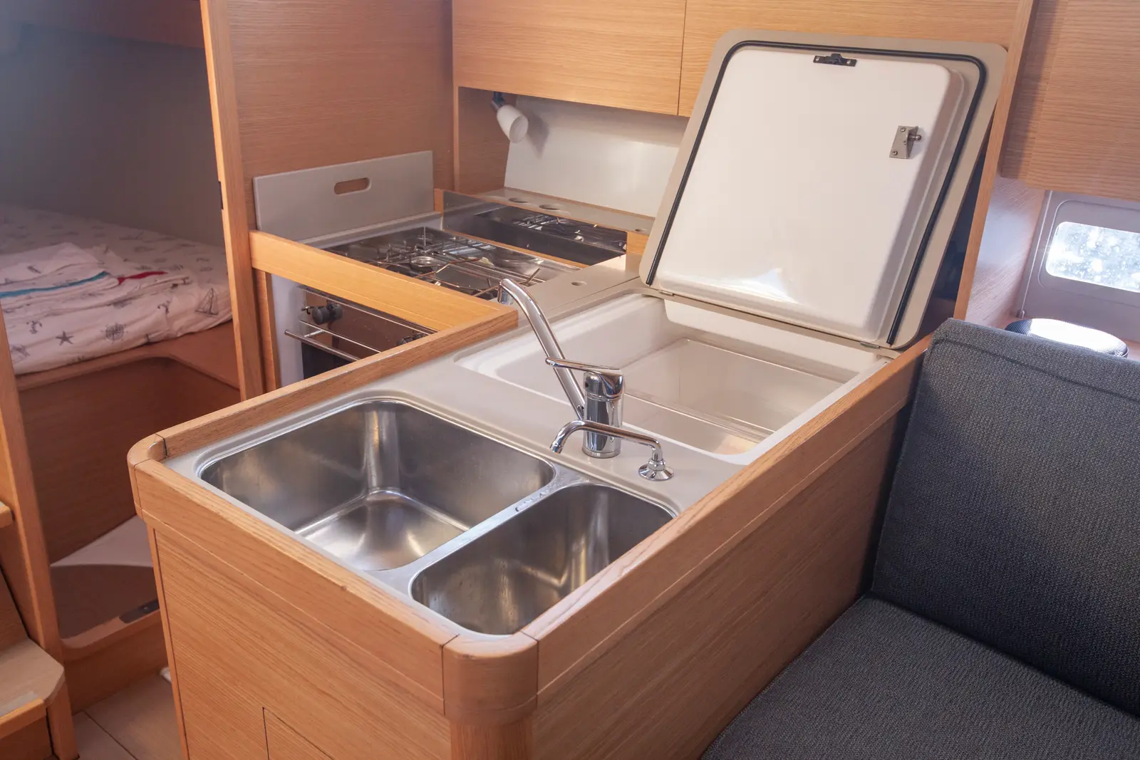 Nautilus, Fridge