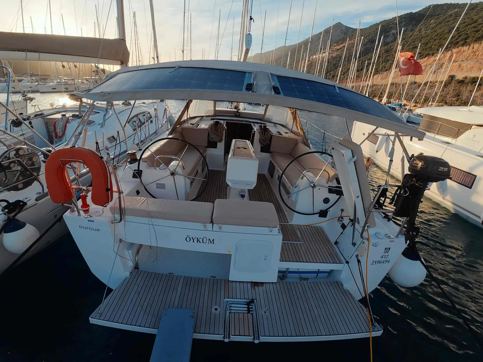Oykum, Dufour 412 Grand large