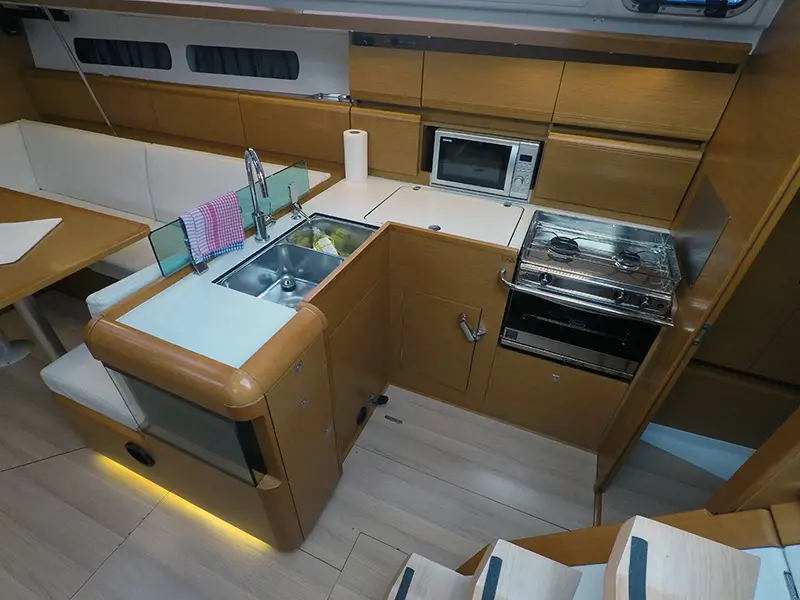 Elissa, Jeanneau Sun Odyssey 449