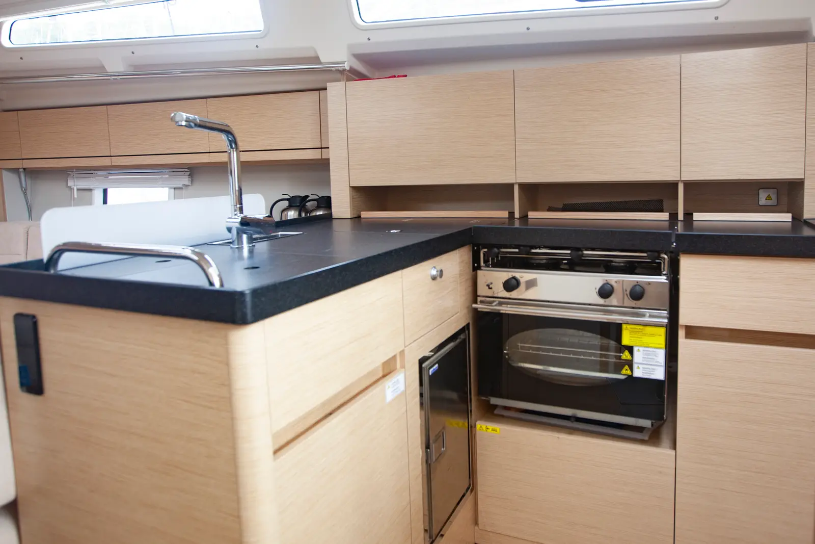 Atlas, Galley