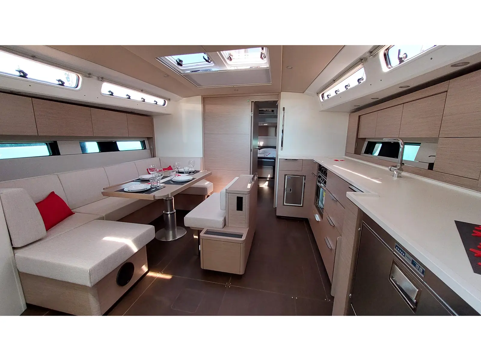 Nausicaä, Interior image