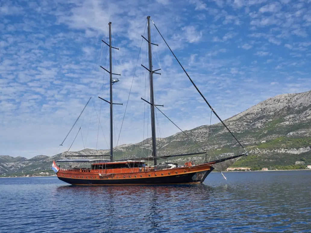 Stella Maris, Main image