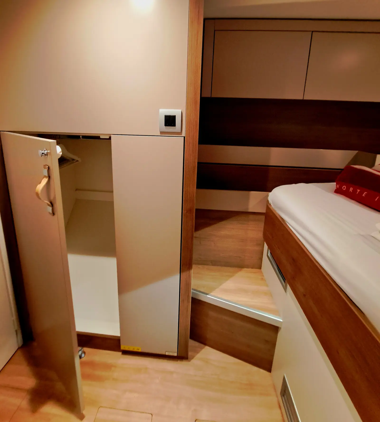 Cancelli del Cielo, Cabin 5