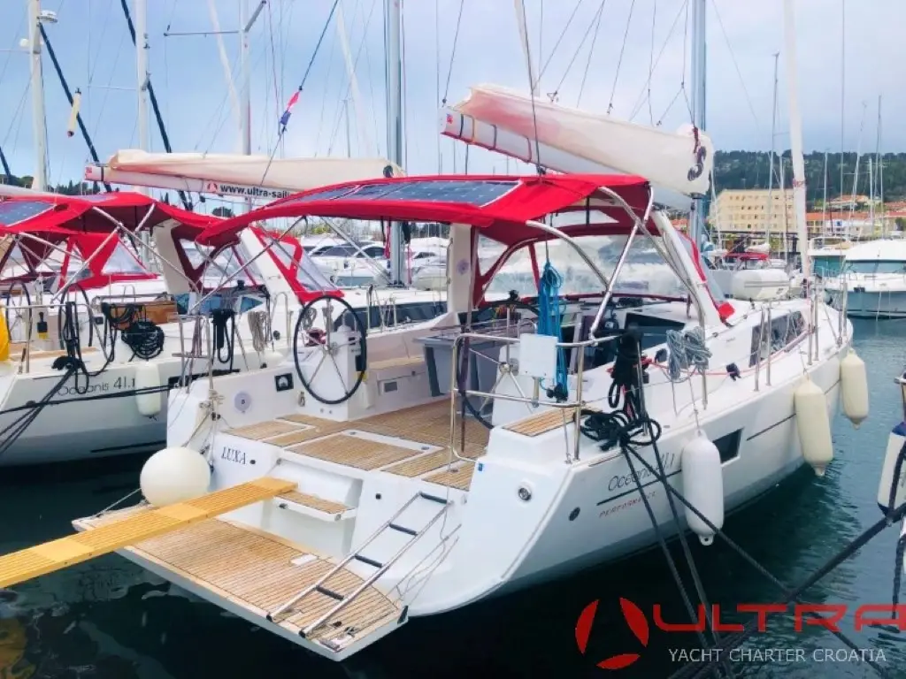 LUXA, Main image