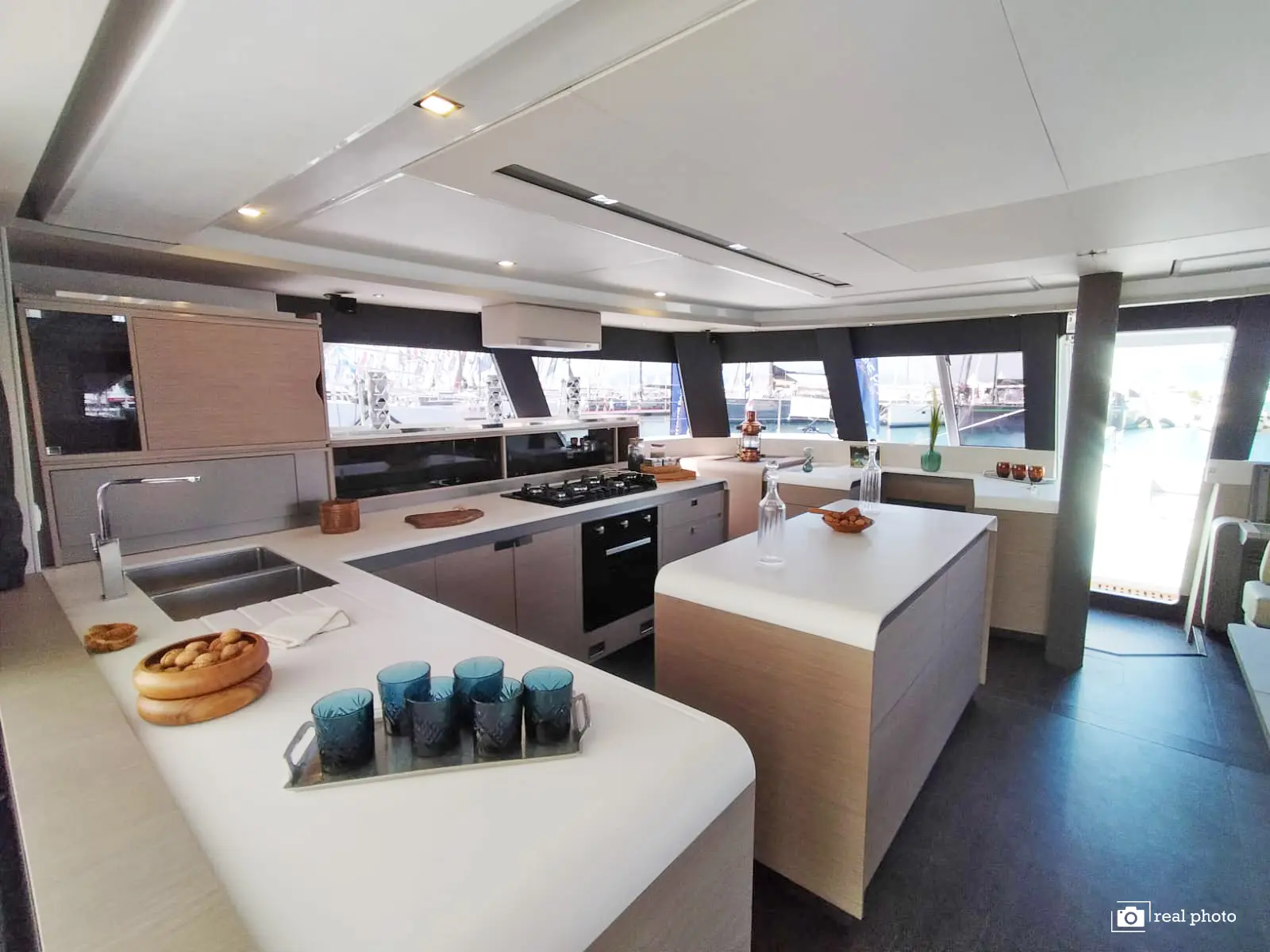 Libertà - Luxury Catamaran, A/C, Generator, Water maker, Solar panel, photograph 8
