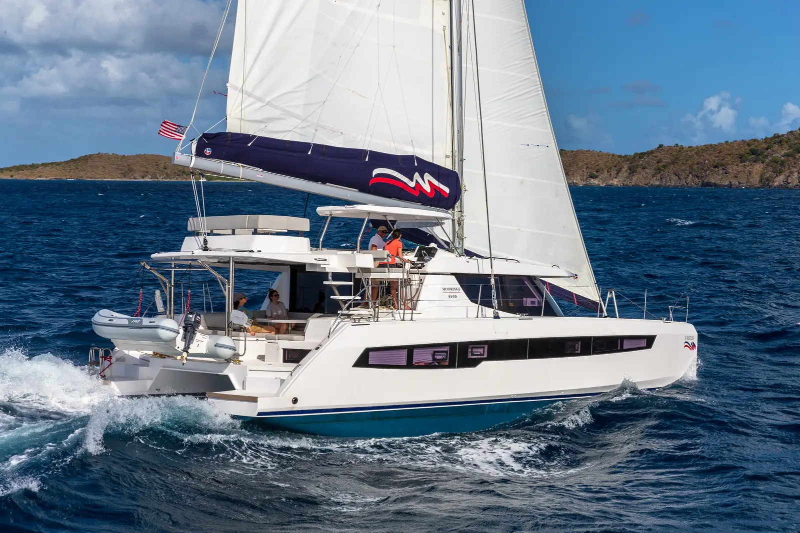 Moorings 4500L Club, photograph 2