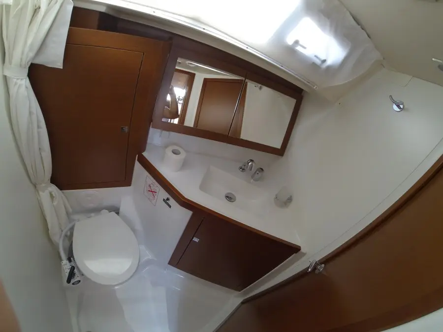 Neška II , Oceanis 45