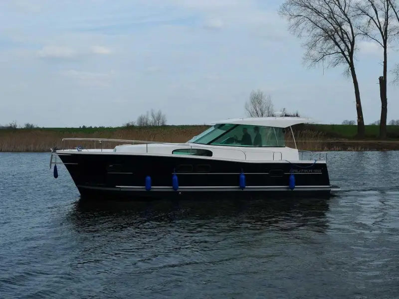 Nautika 1000, Nautika 1000