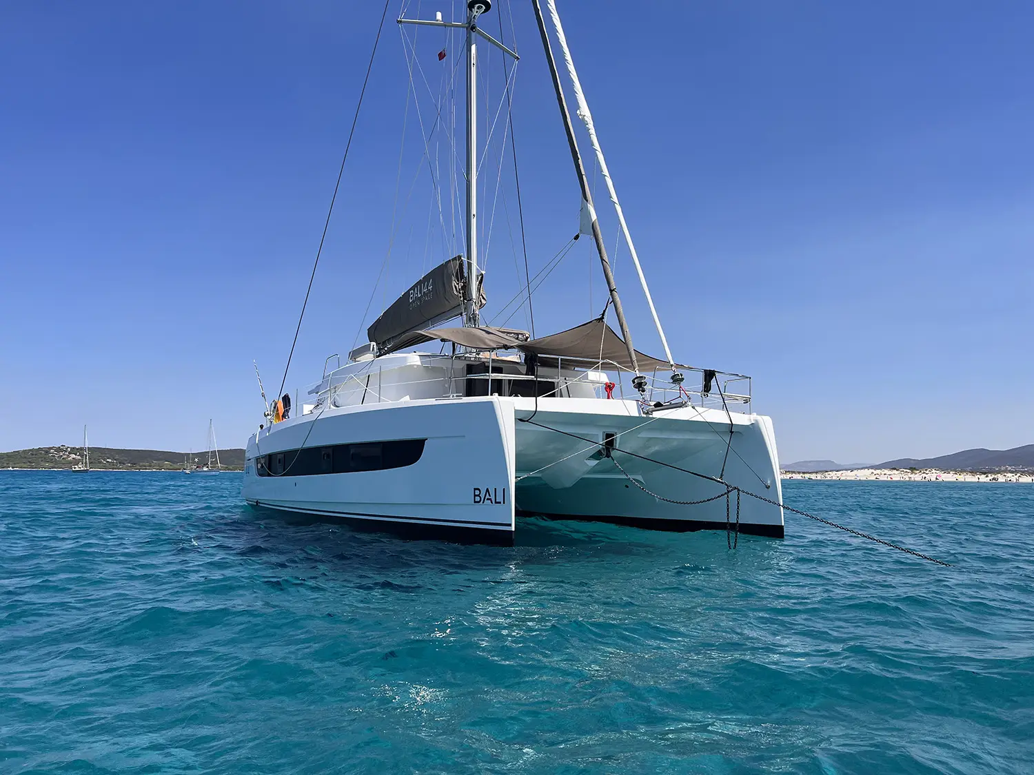 BLISS LUXURY CATAMARAN, photograph 5