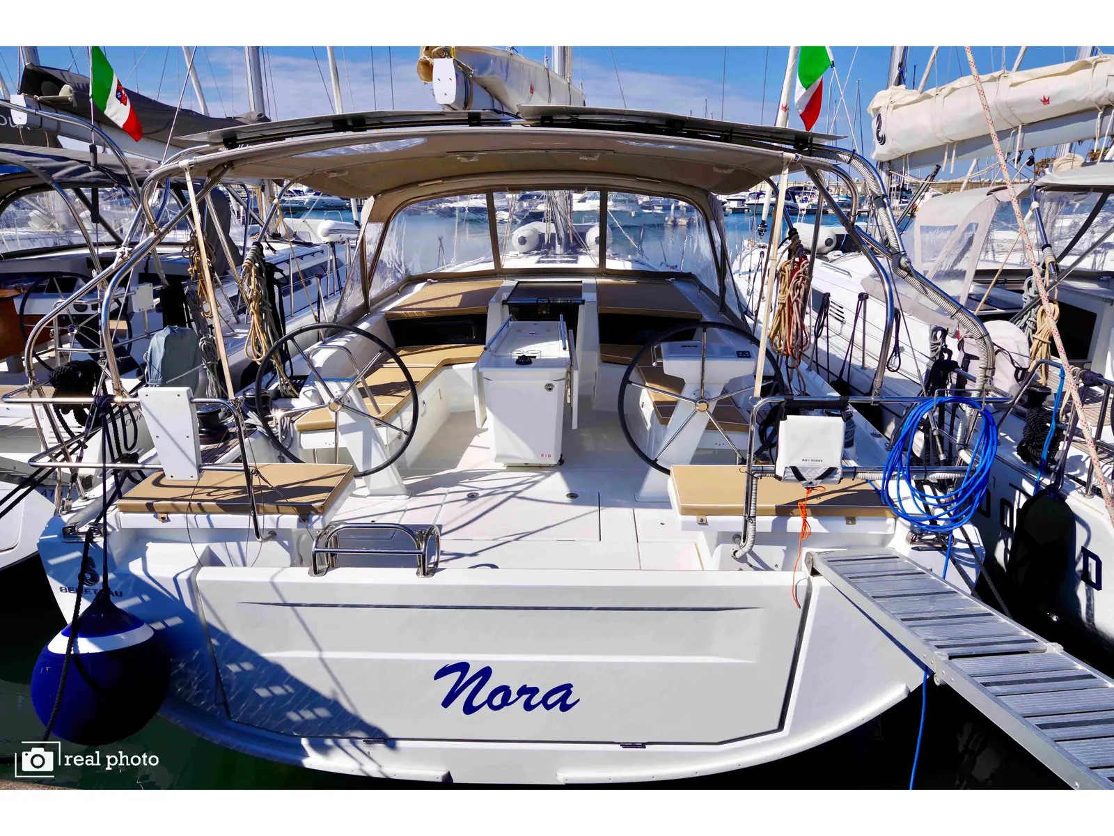 Nora - Water maker, Solar Panel , photograph 5