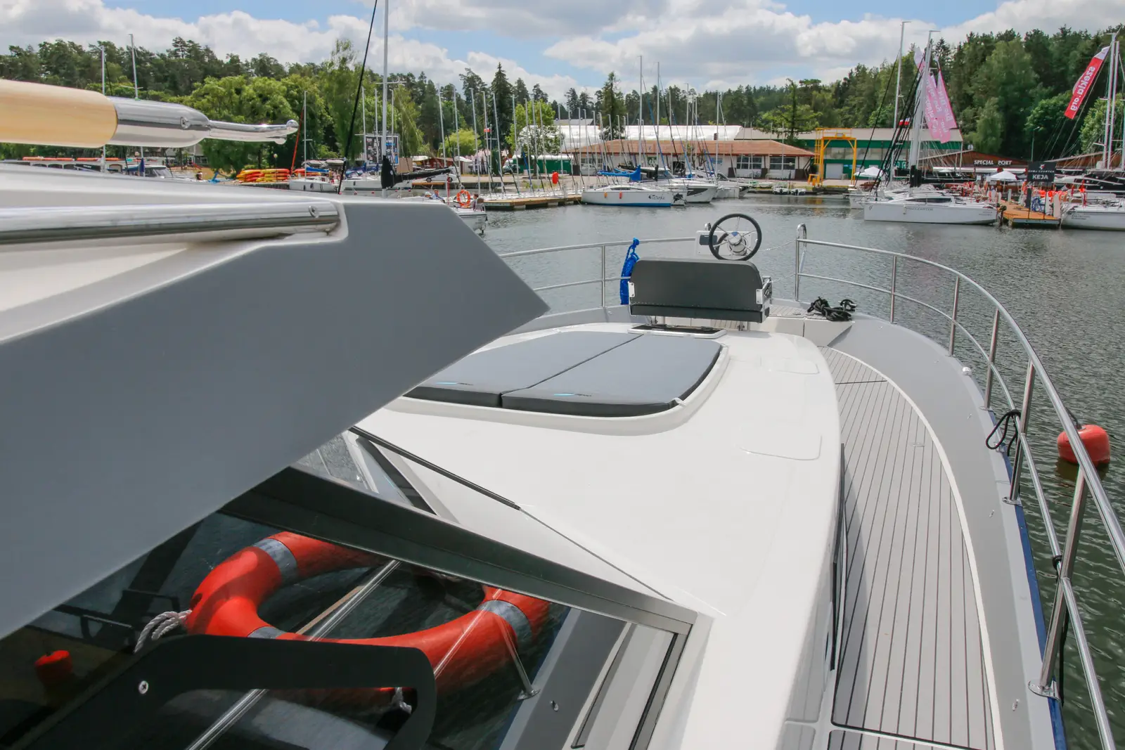 Nautika 1300 Royal, foto 12
