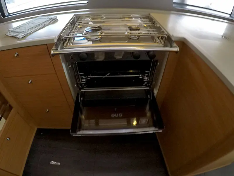 Vera, Dufour 44