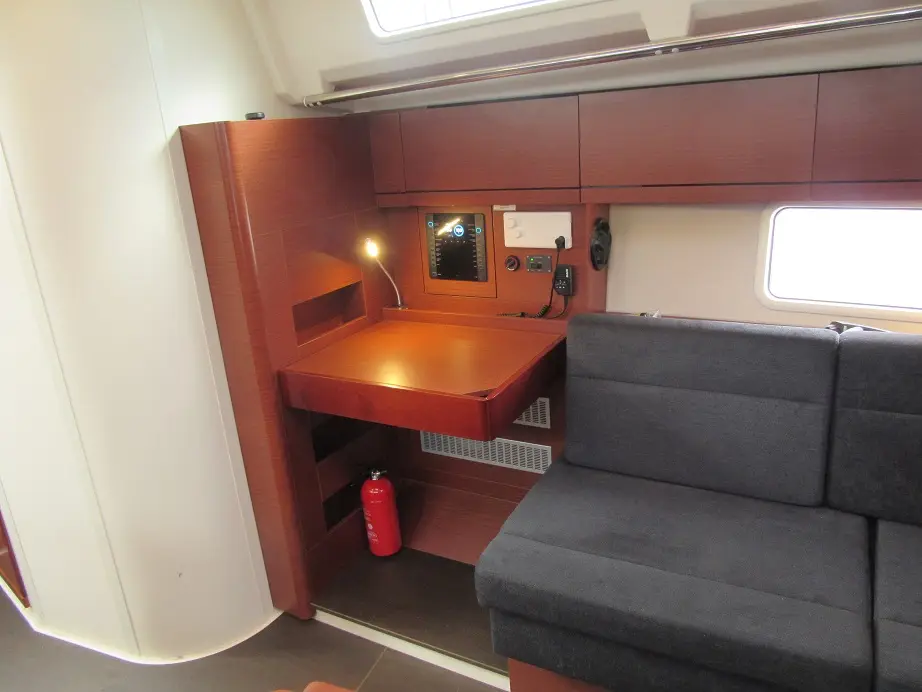 Godelieve, Interior image