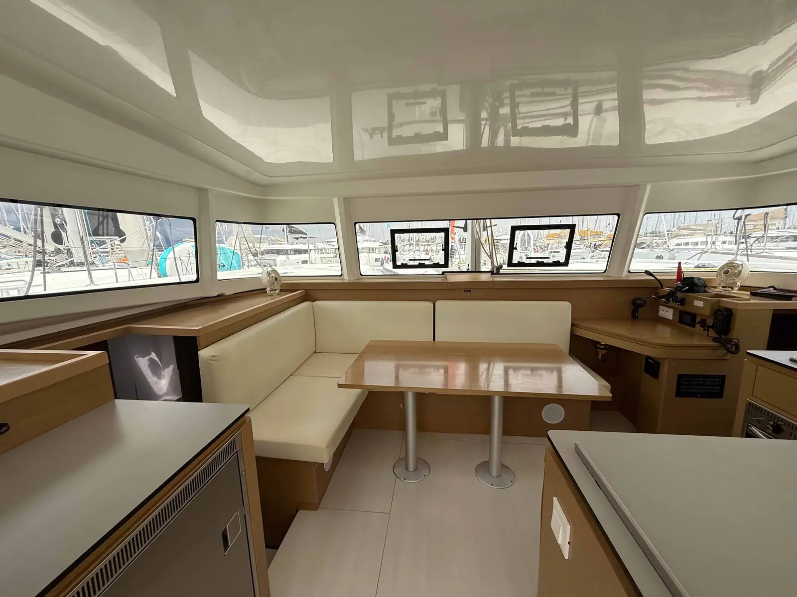 ROXY, Interior image