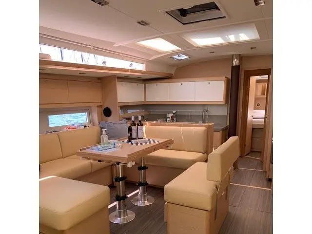 Princess Leia, Interior image