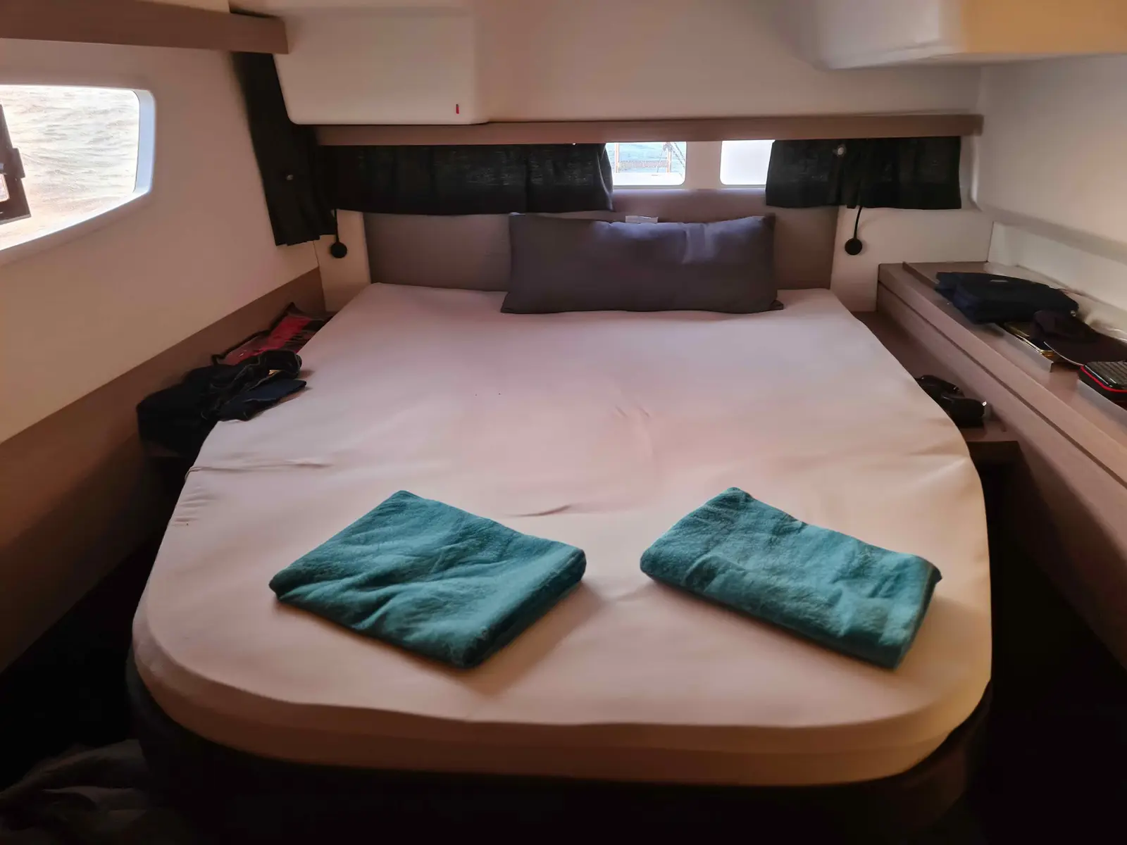 LUCIA 69, Interior image