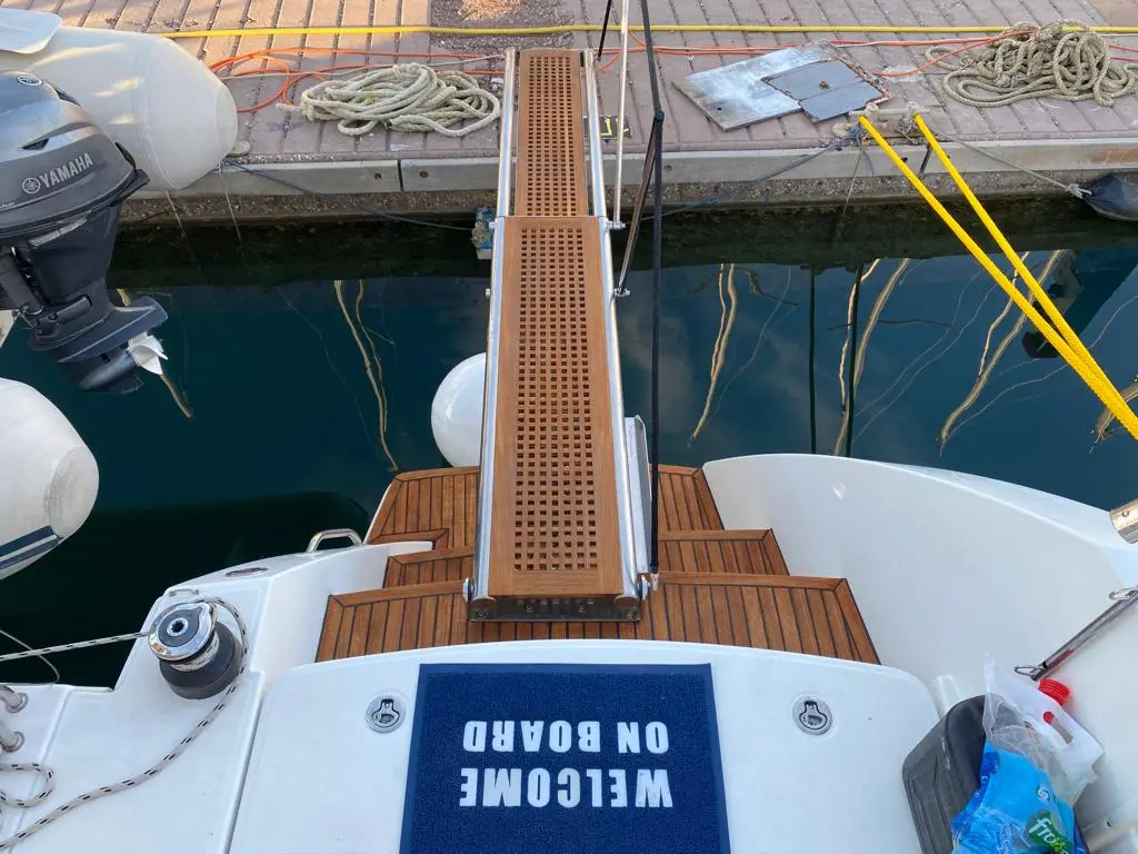 AEROPI  |⛵ VIP, Skippered Only, Watermaker, Generator, AC, BBQ, foto 5