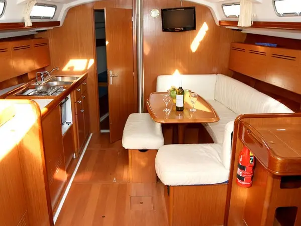 ORION XI, Interior image