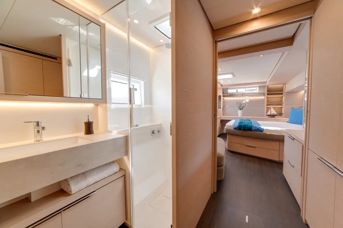 Zeri - FIRST CLASS, photograph 3
