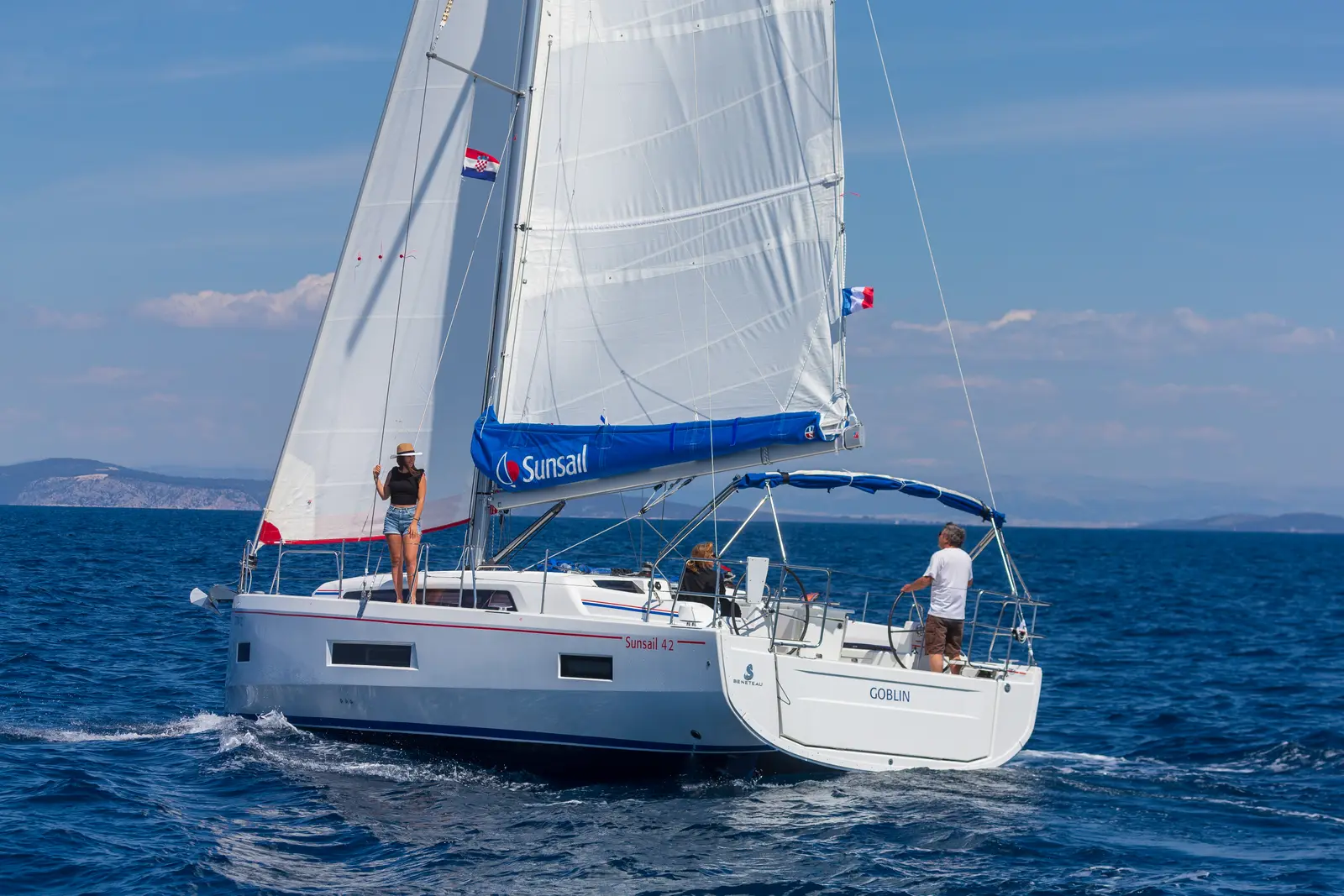 Sunsail 42 Premium, photograph 3