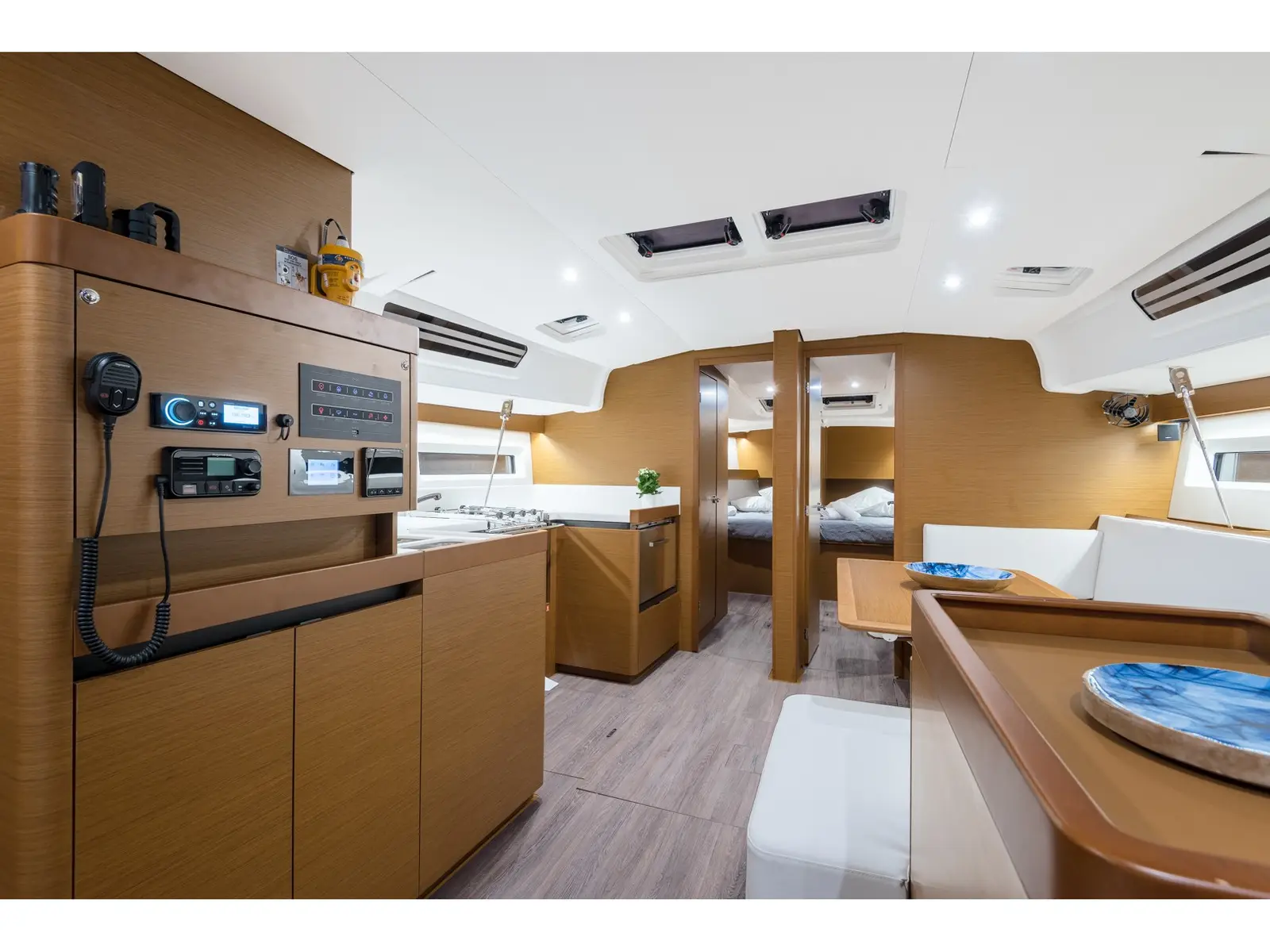 NOTUS, Interior image