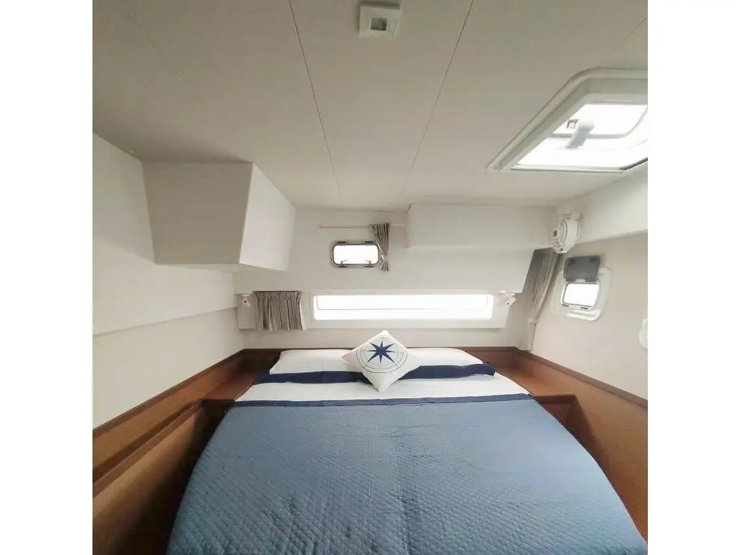 Mare, Interior image