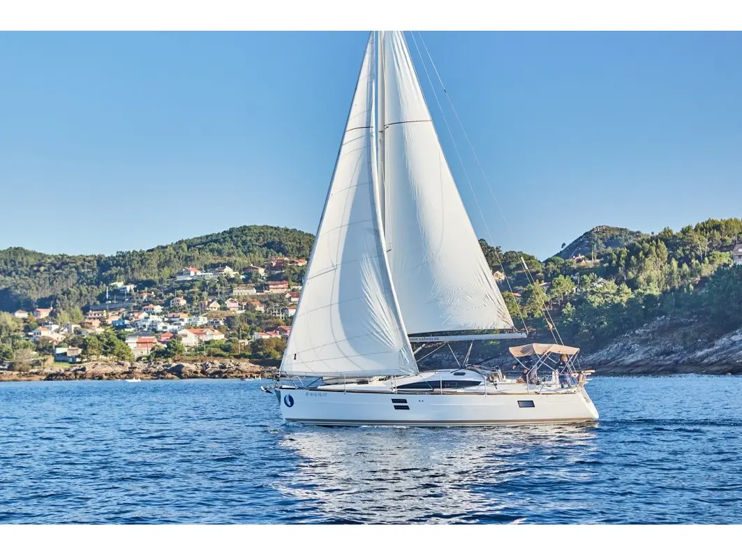 AMISTAD, Elan Impression 40