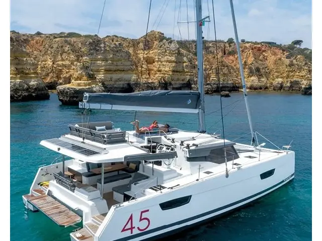 Ozea, Main image