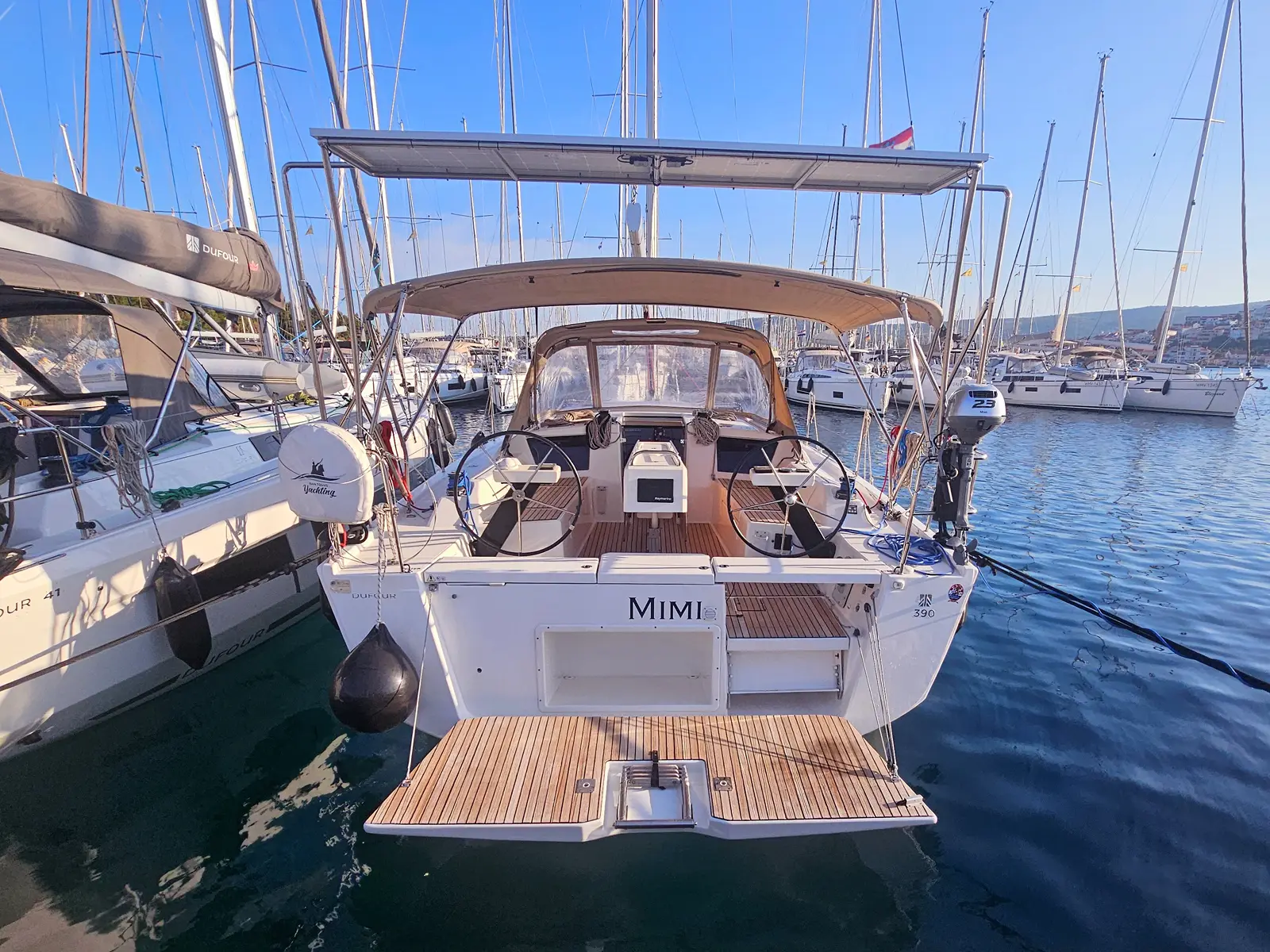 Mimi, Main image