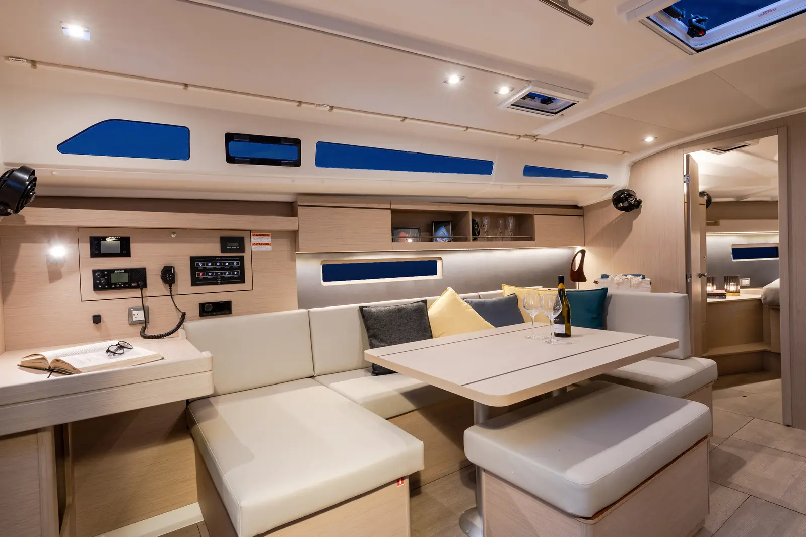 Sunsail 42 Premium, photograph 13