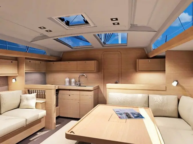 Sunny Wind, Interior image