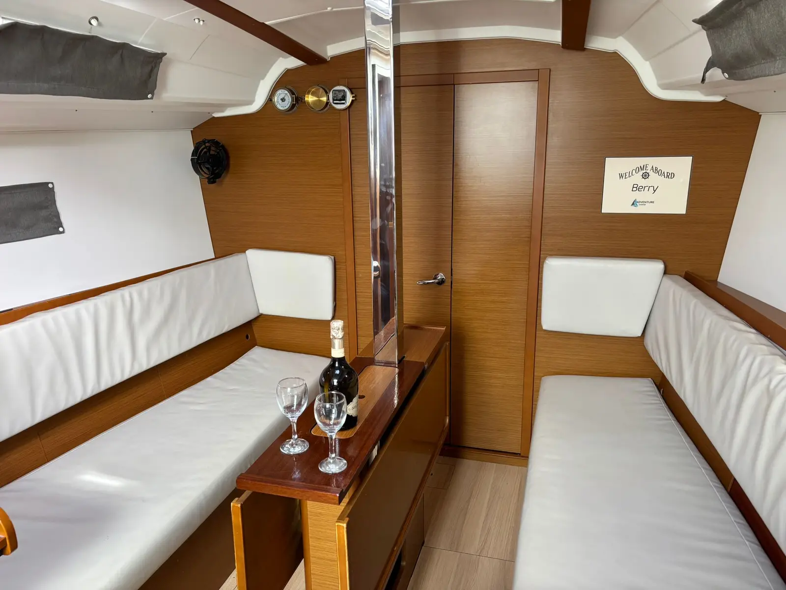 Berry, Interior image