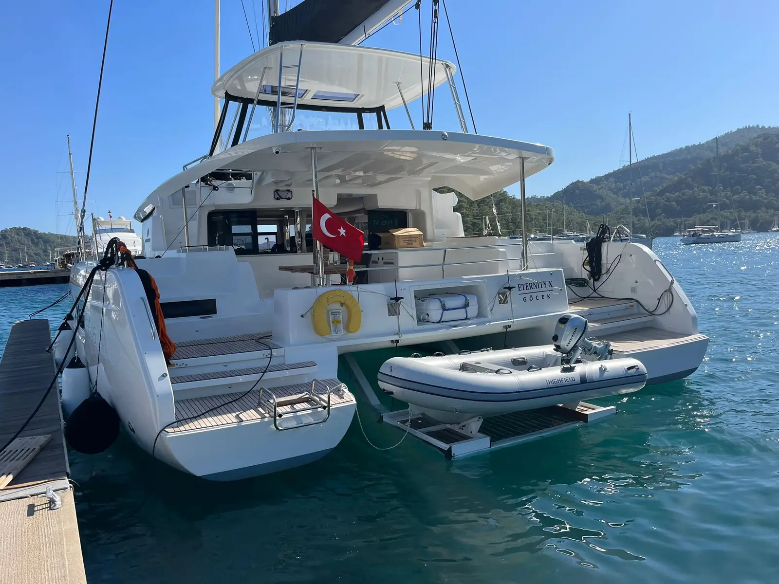 ETERNITYX, Lagoon 46