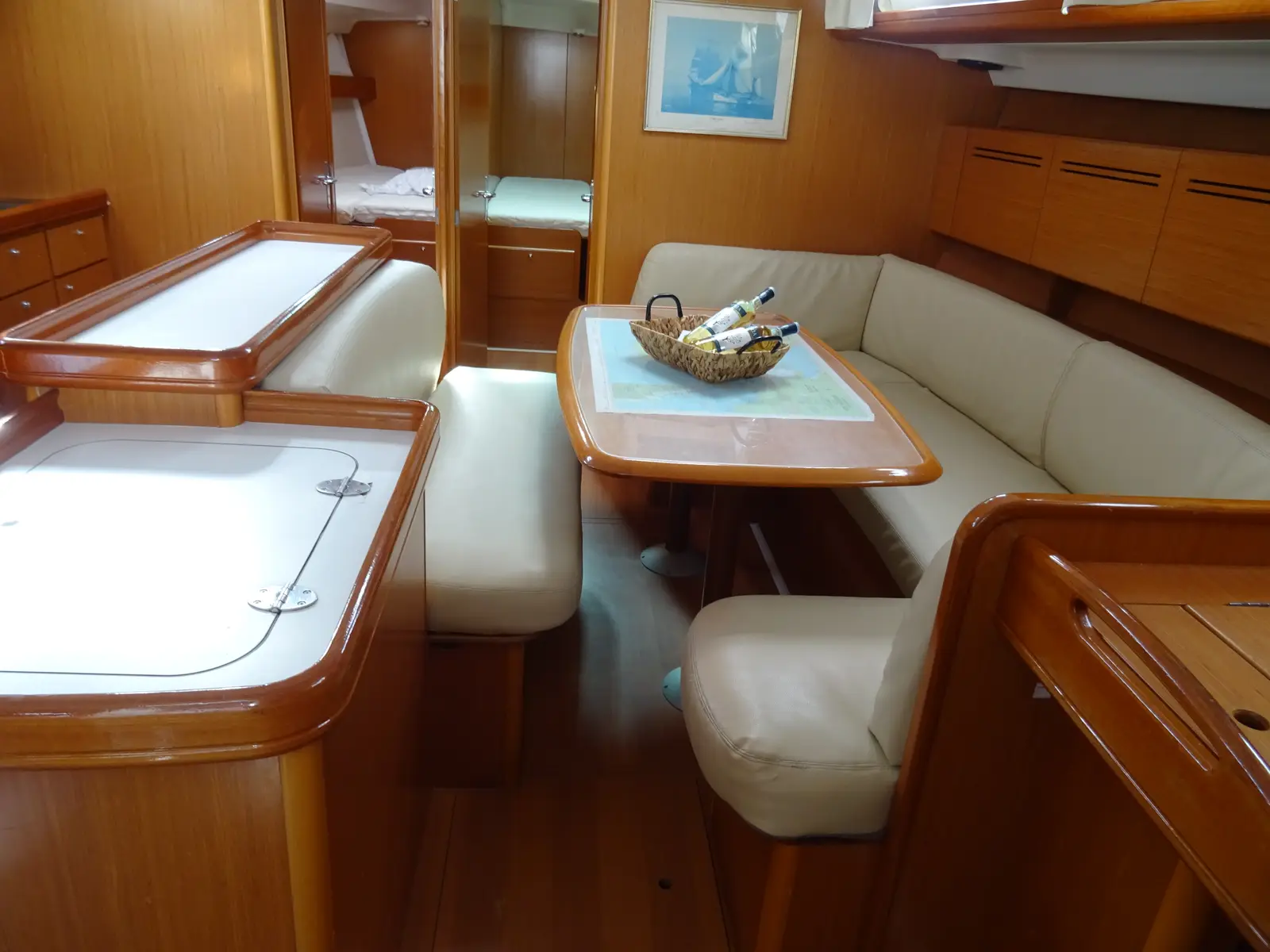 Galaxy/Refitted 2016, Interior