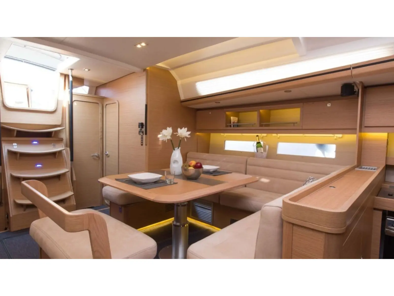 CARMEN FEDERICA, Interior image