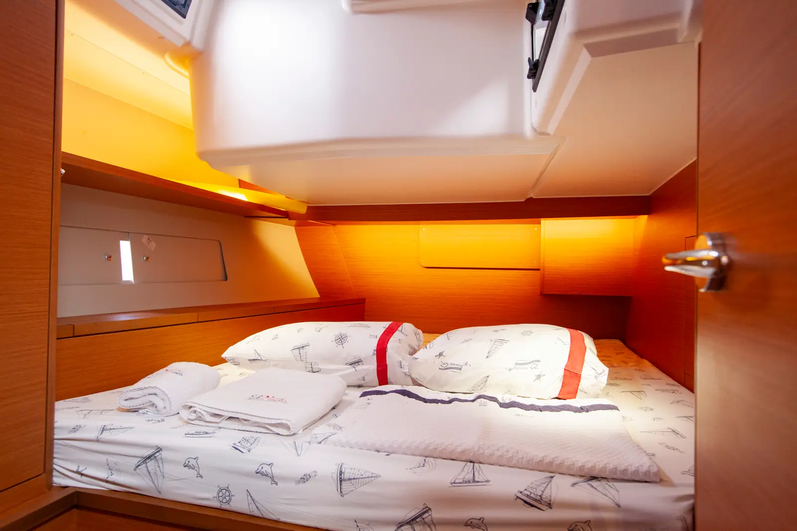 Sarpico, Aft Cabin (starboard side)