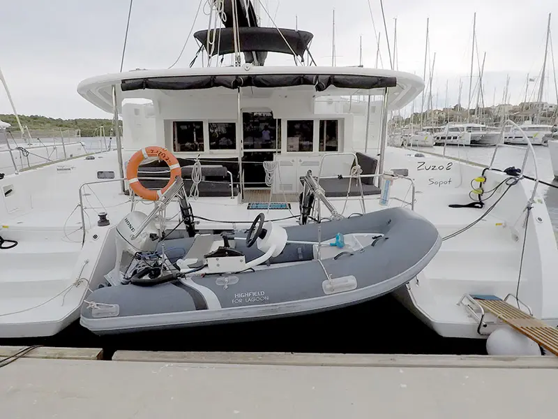 Zuzo 2, Lagoon 450F