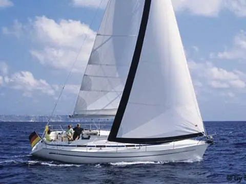 Moni, Main image