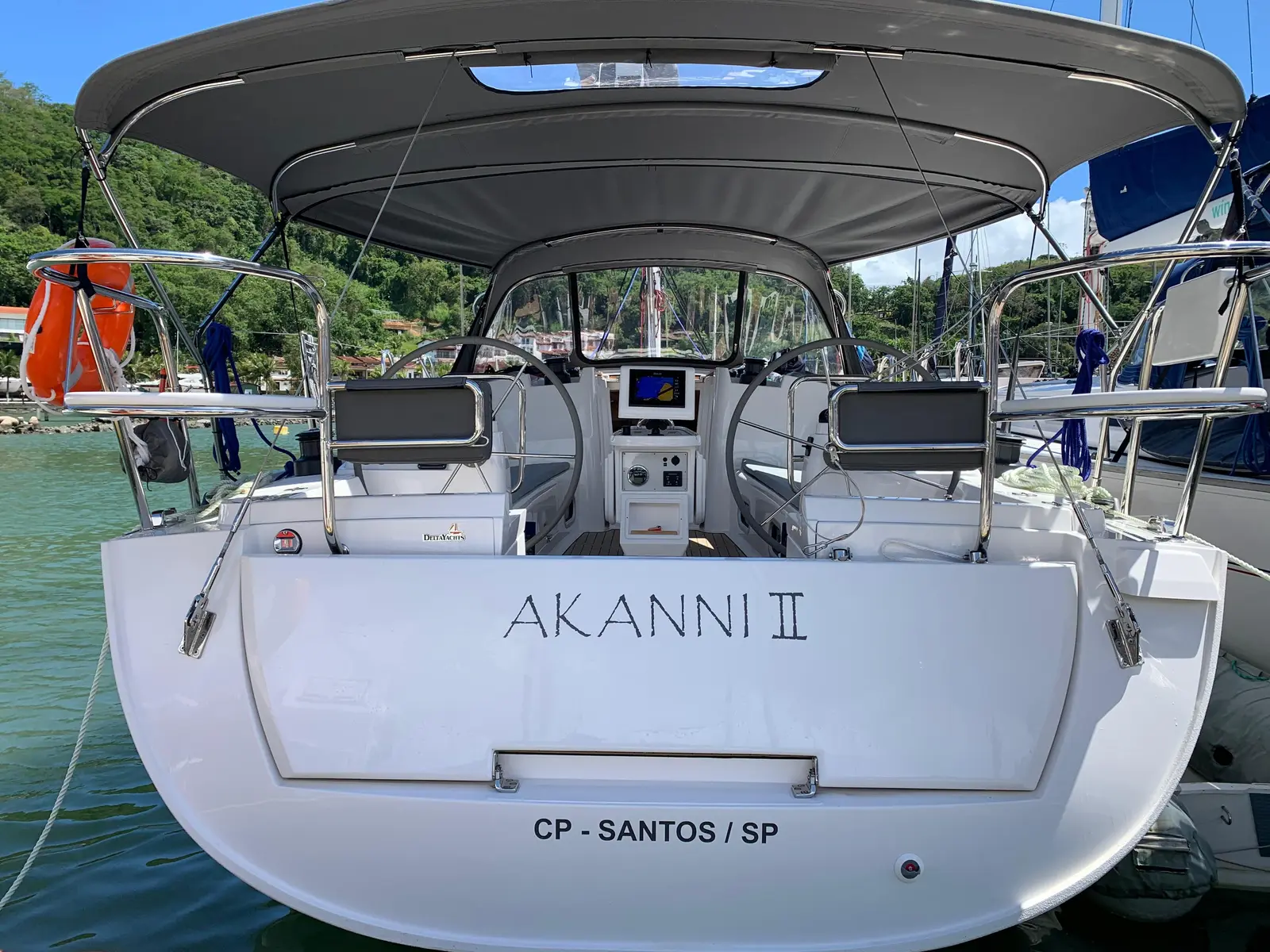 AKANNI II, photograph 2