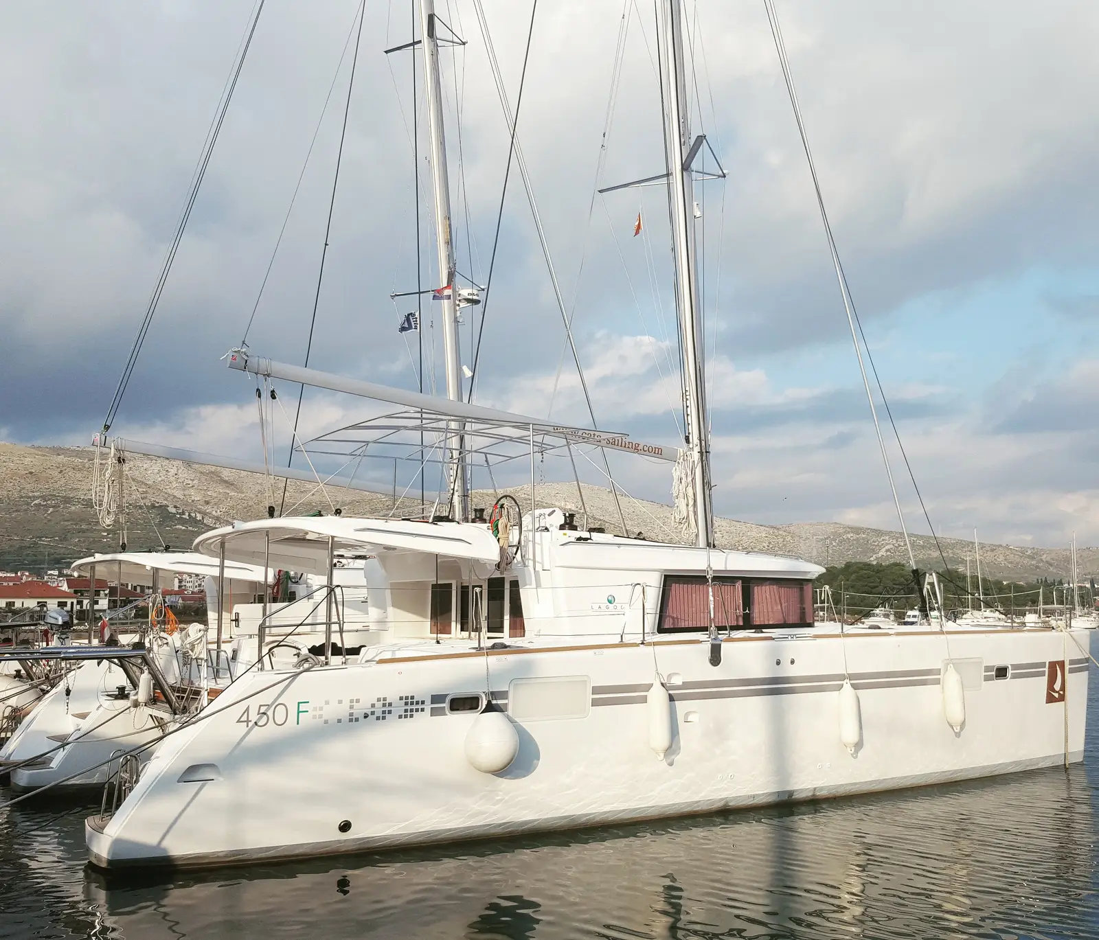 BRIGHT MOON , Lagoon 450 Fly