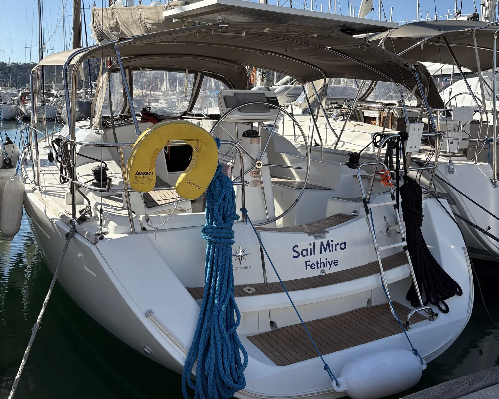 Sail Mira, photograph 19