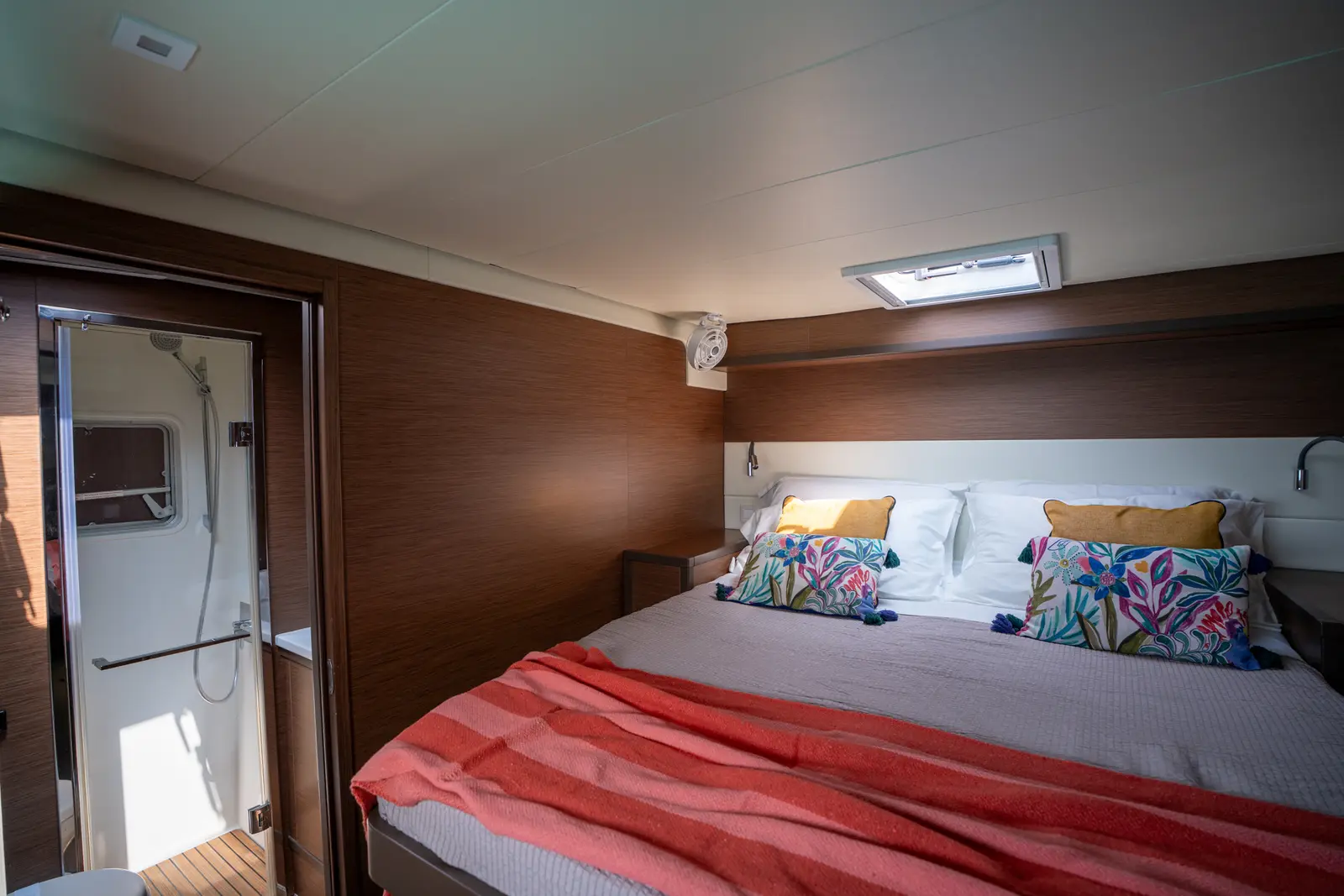 SAILUXE - Fichissimo, Cabin