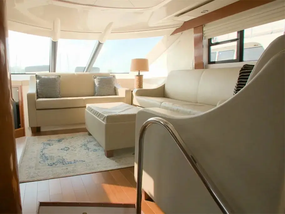 Sea Dancer, Interior image