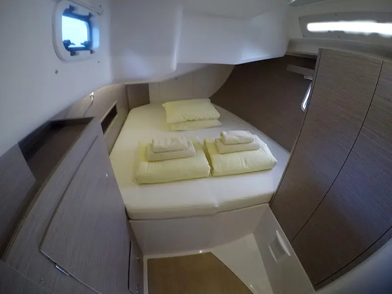 Podatok Too, Hanse 458