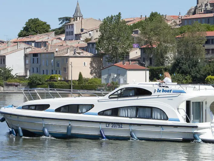 Elegance - Comfort 44, Elegance
