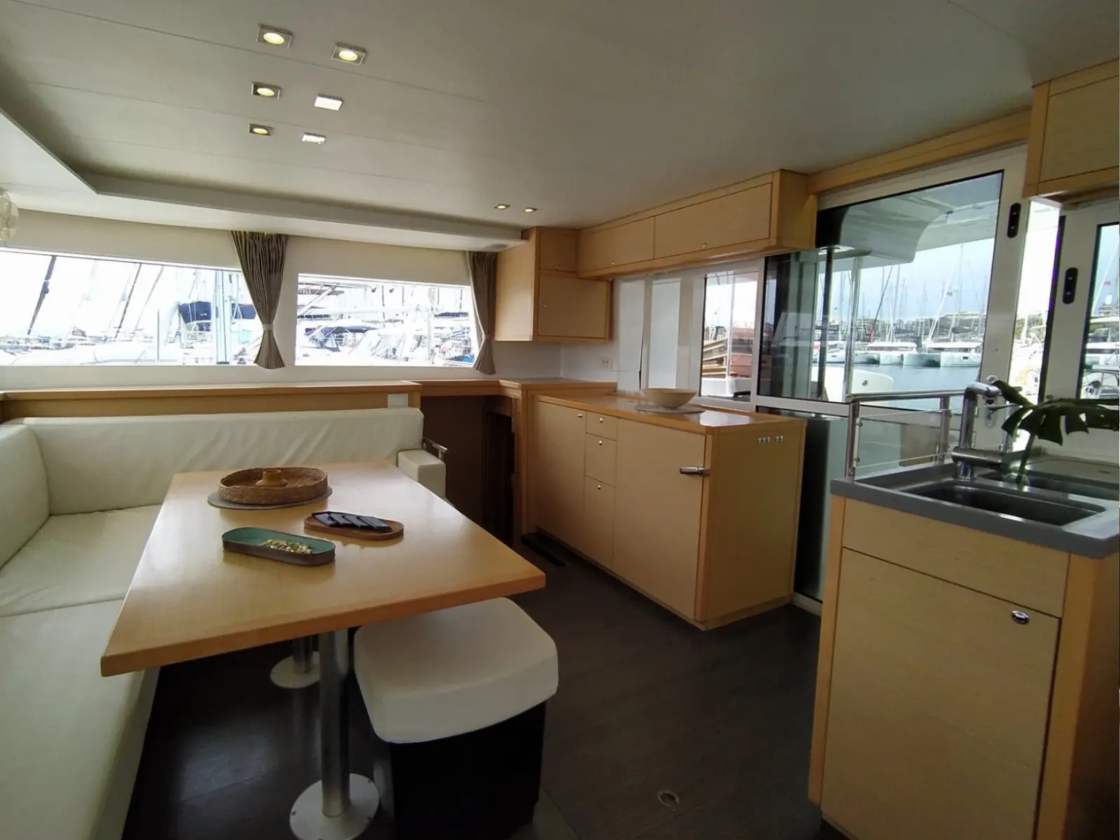 AZRAQ (refit 2023), Interior image