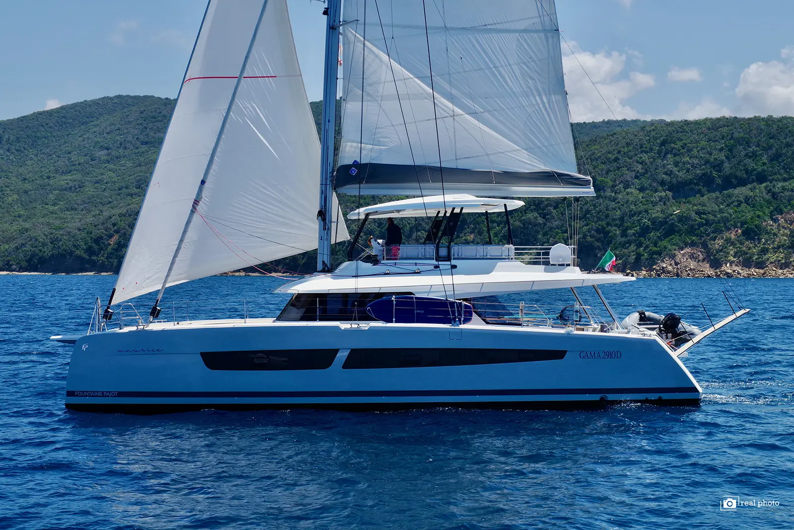 Maurice - Luxury Catamaran, A/C, Generator, Water maker, photograph 17