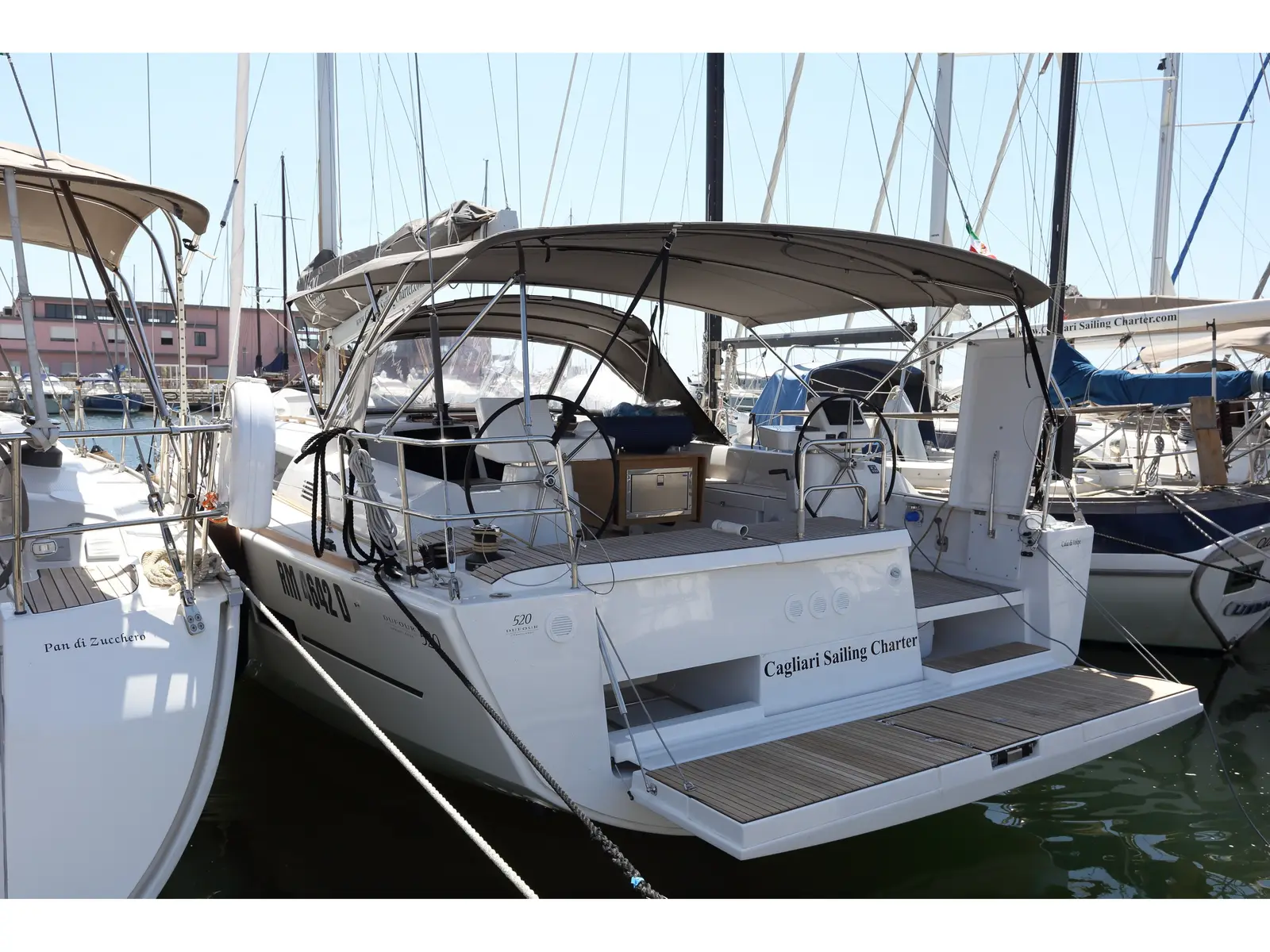 Cala di Volpe, Dufour 520 Grand Large